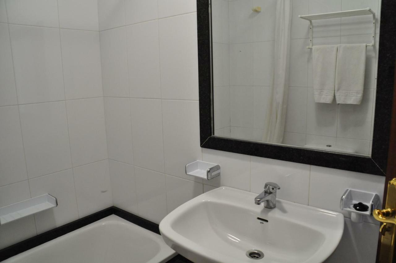 Hotel Casa Portuguesa Meano Luaran gambar